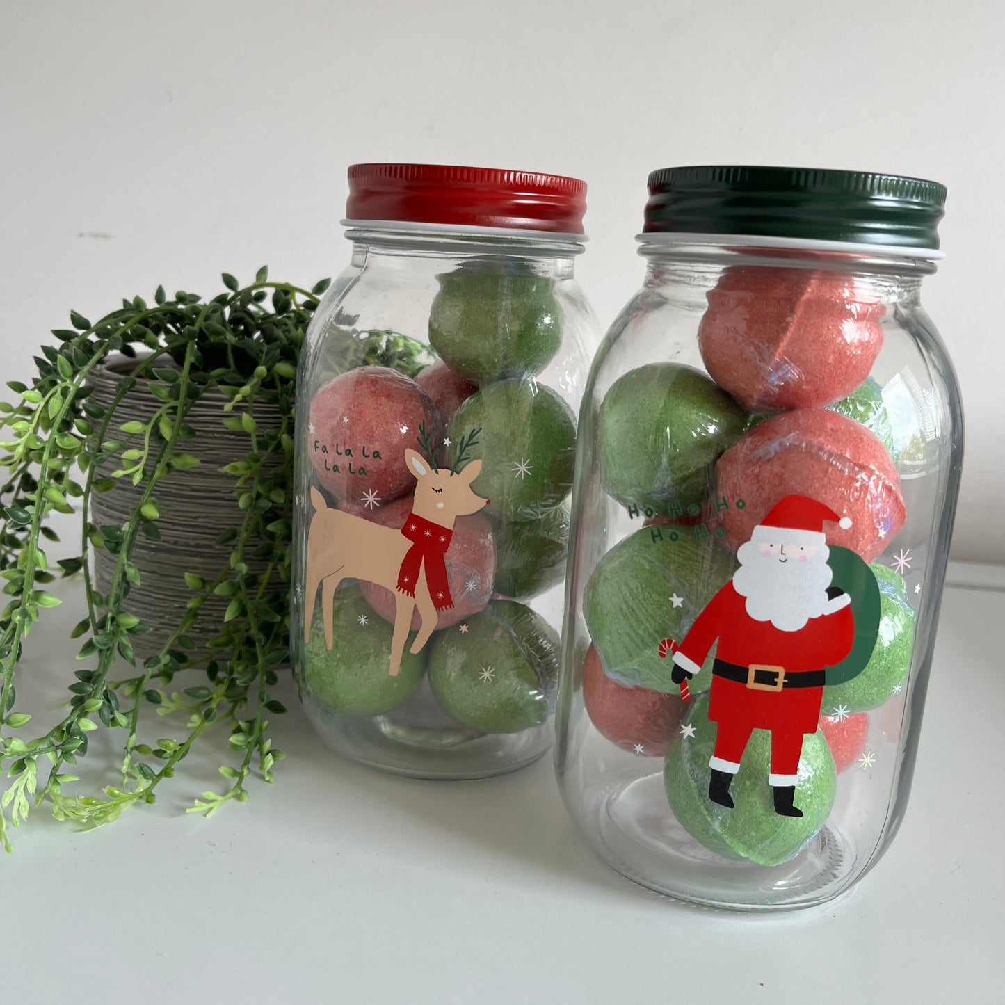 Mini Bath Bombs Christmas Jar