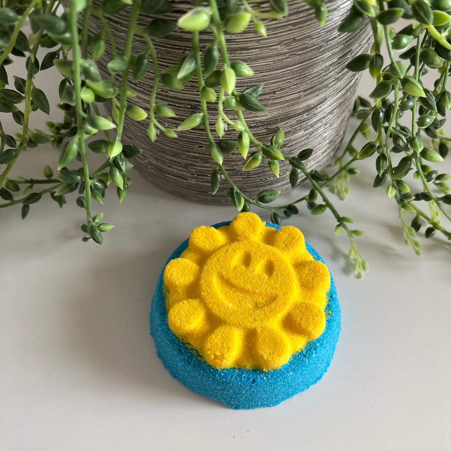 Happy Flower Bath Bomb