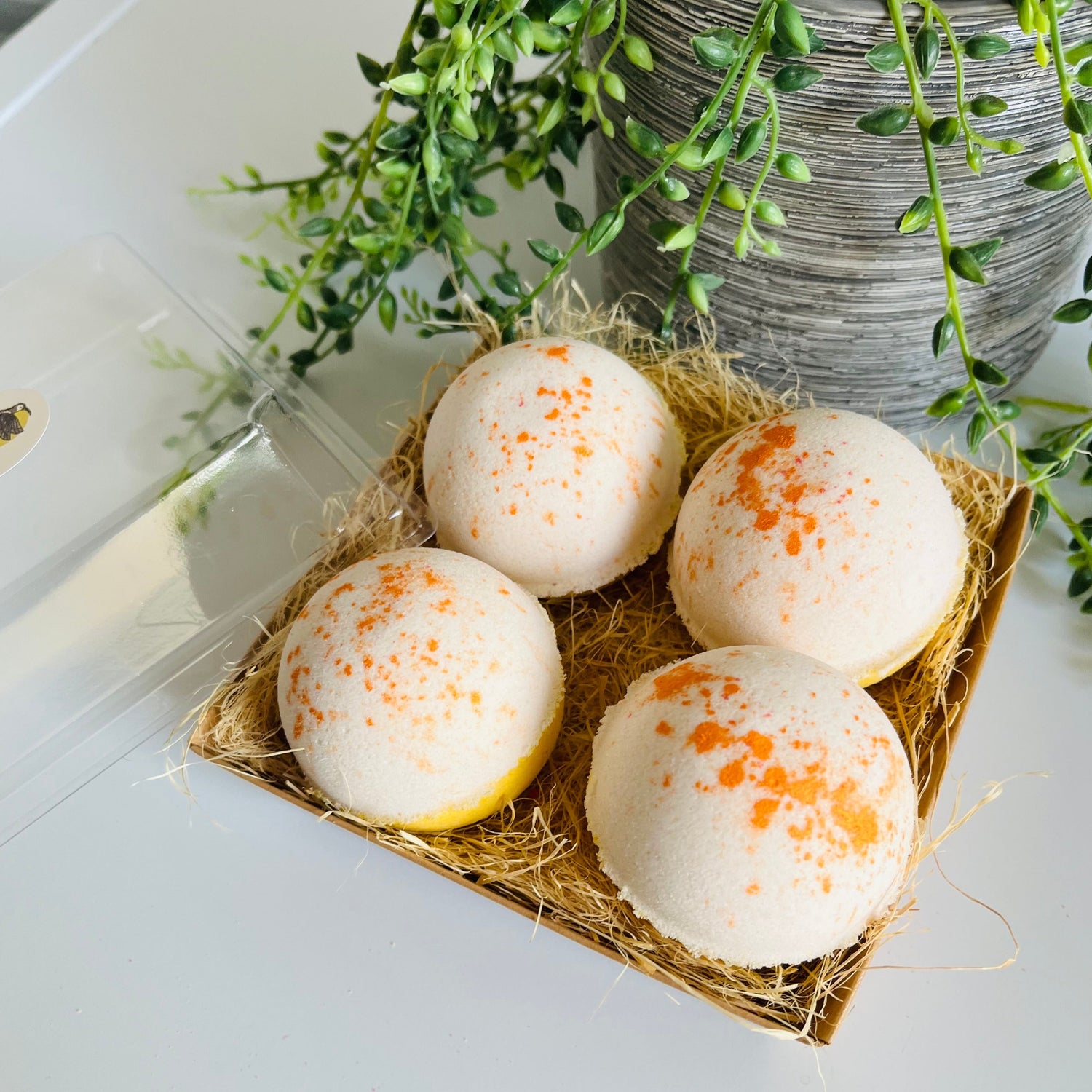 Lemon meringue bath bombs