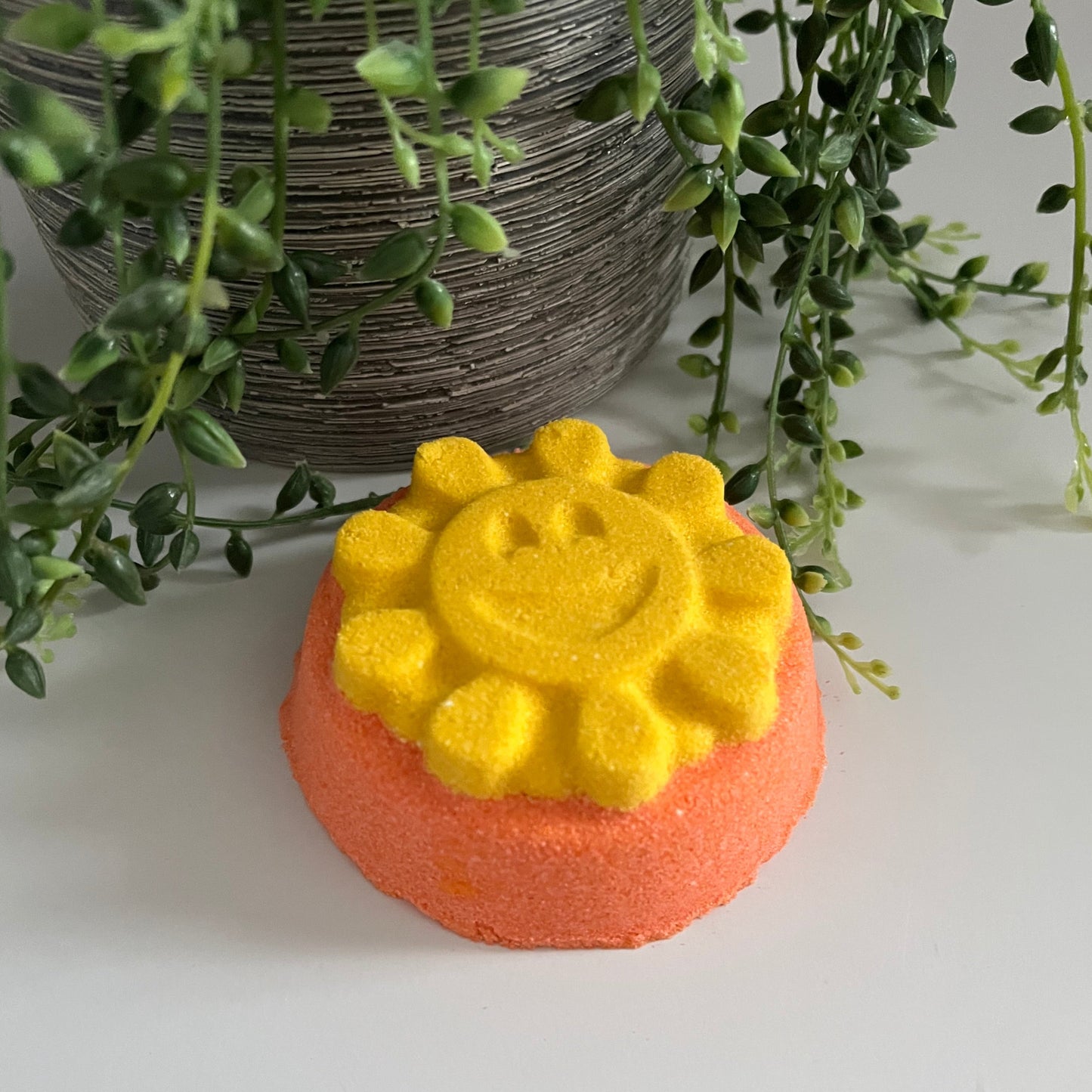 Happy Flower Bath Bomb