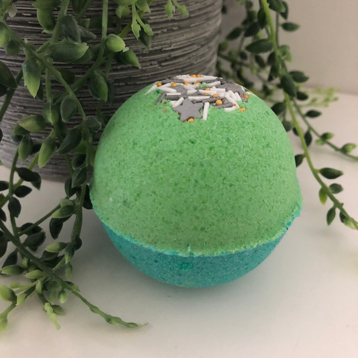 Pine Needles Bath Bomb