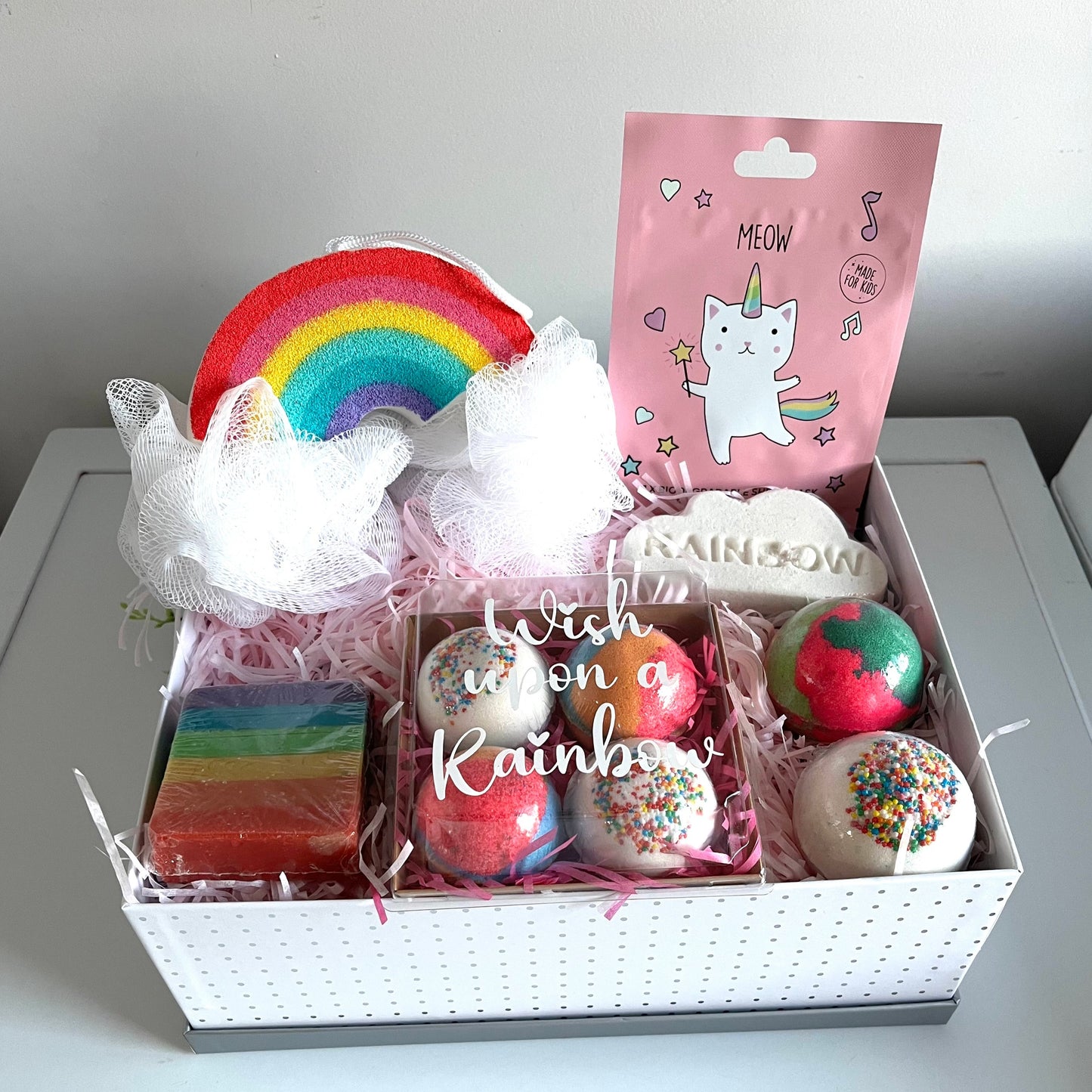 The Rainbow Hamper Box