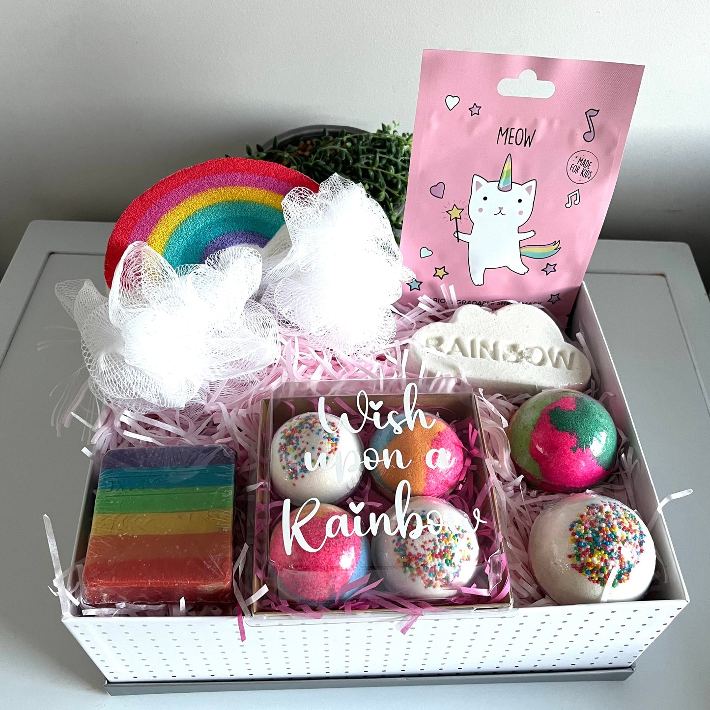 The Rainbow Hamper Box