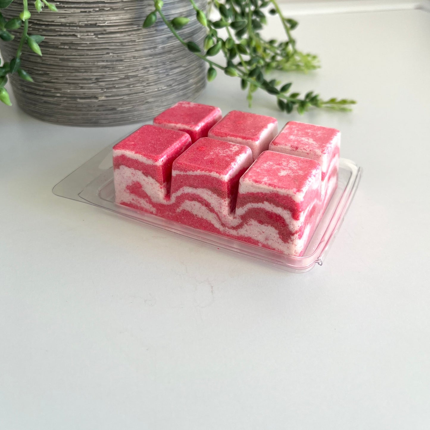 Clam Shell Bath Bomb Blocks- Strawberries & Cream