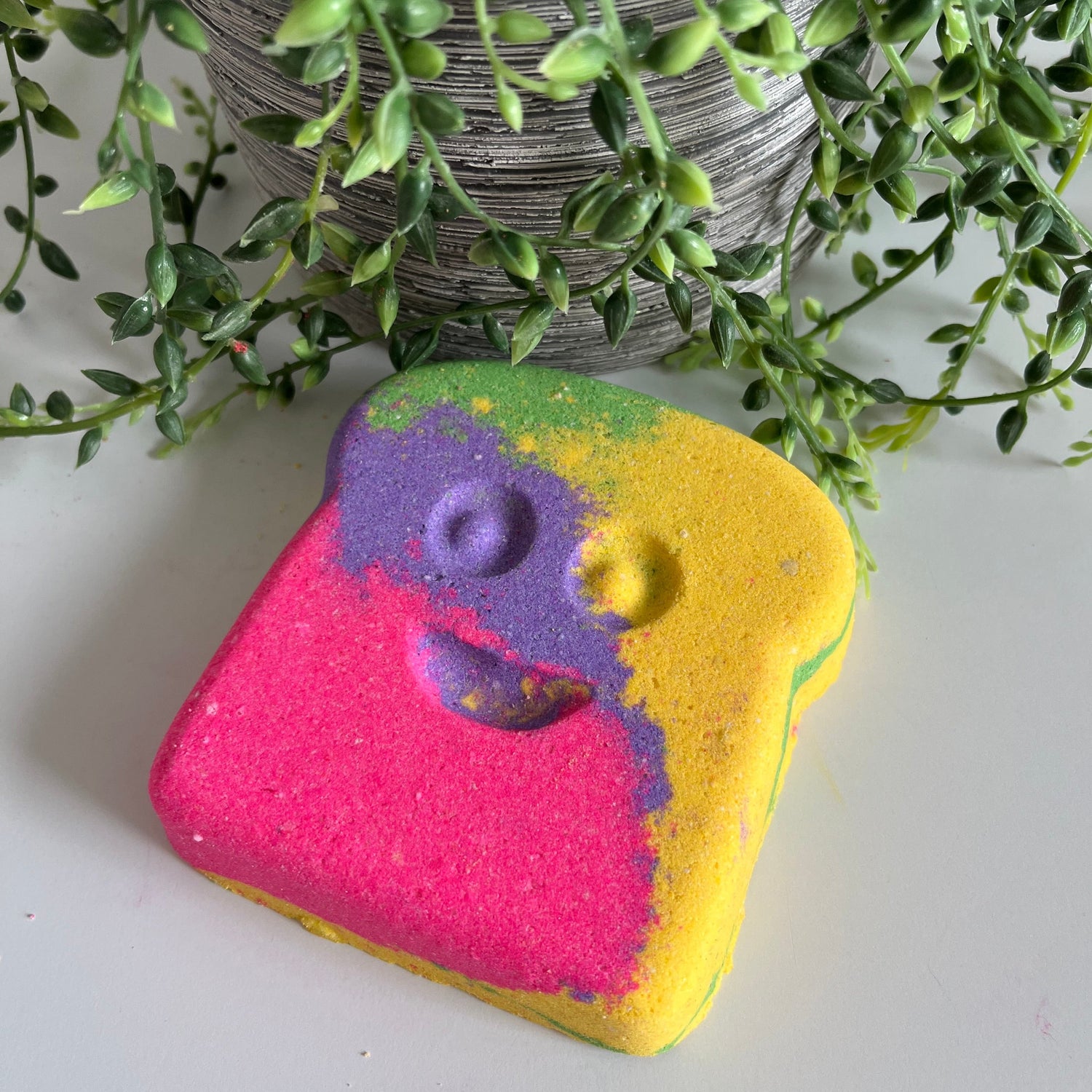 rainbow toast bath bomb