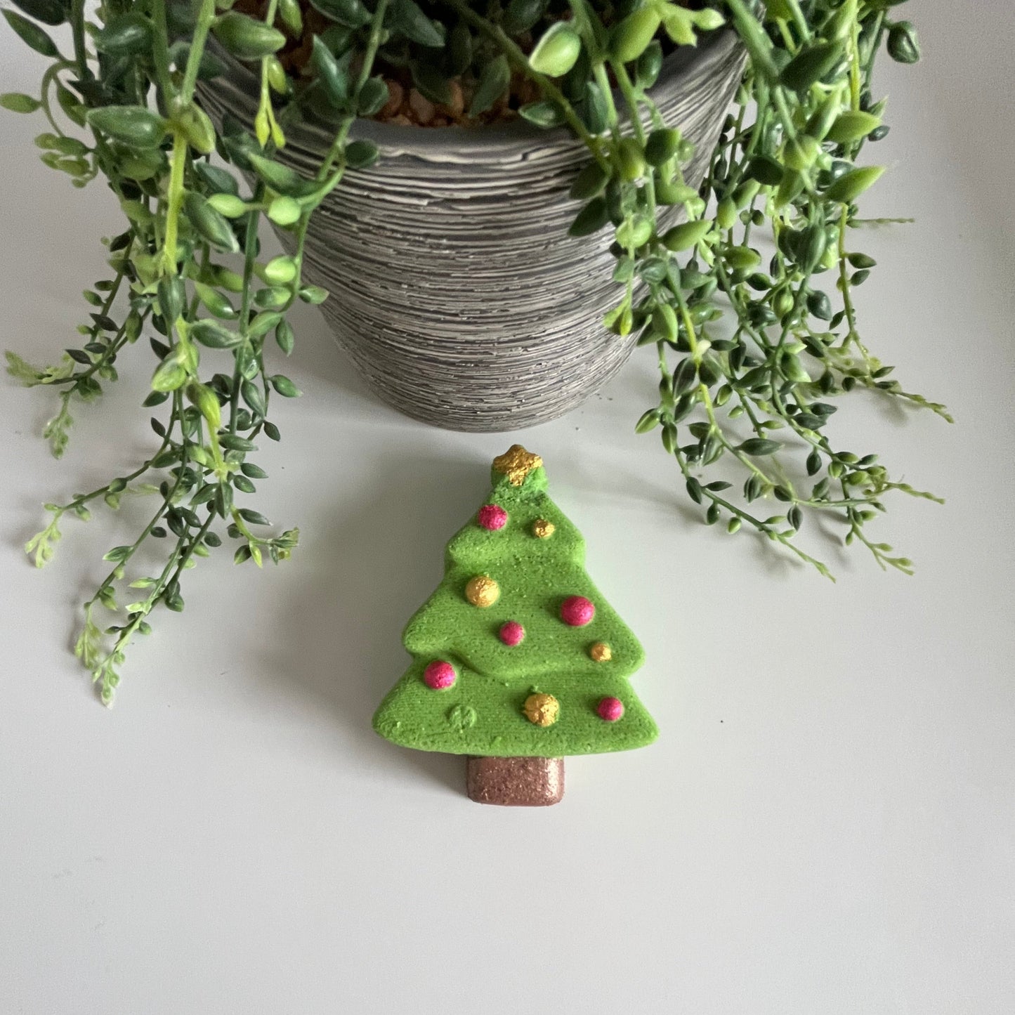 Christmas Tree Shaped Bath Bomb